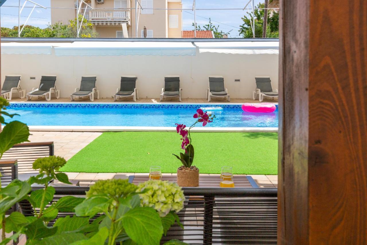Villa Mirela Петрчане Екстер'єр фото