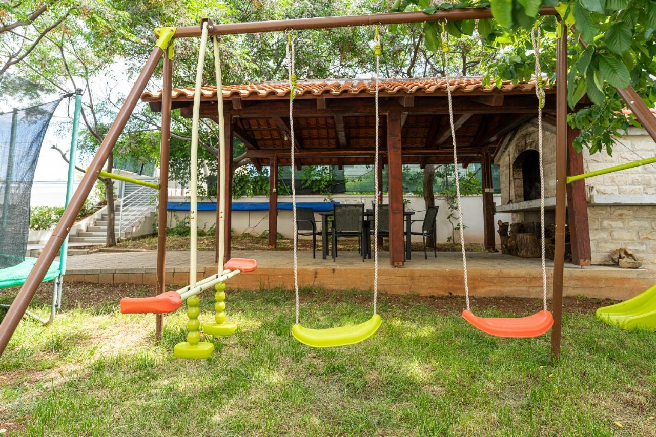 Villa Mirela Петрчане Екстер'єр фото